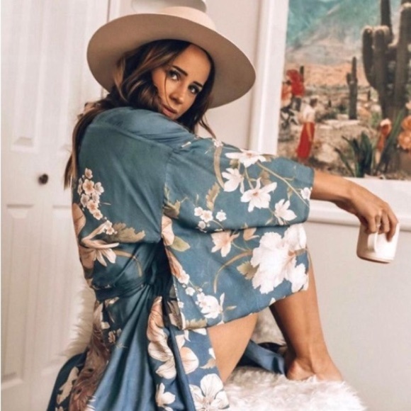 🌸nwot🌸 Vintage Inspired Boho Gypsy Floral Peacock Waterfall Spell Kimo - Picture 5 of 17